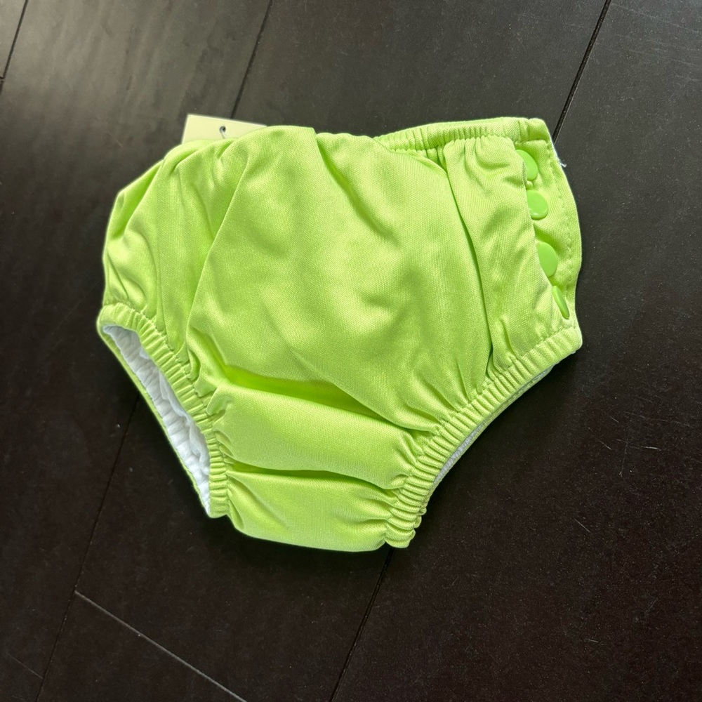 NWT Leveret green unisex swim diaper 12-18M